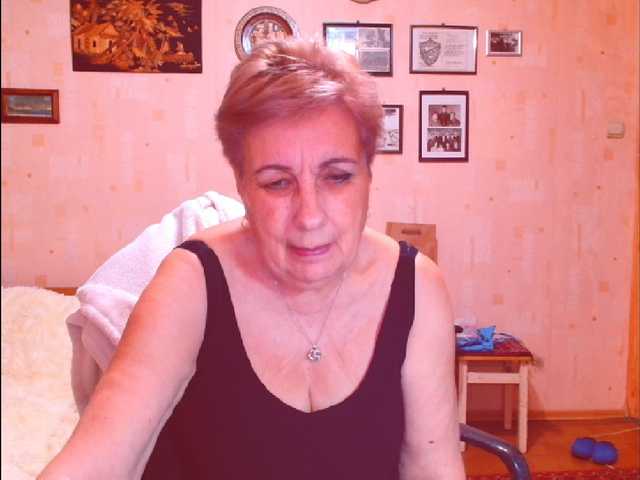 Kira9476's BongaCams show and profile