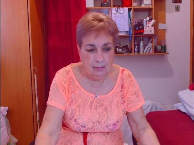 Kira9476 Live Cam on BongaCams