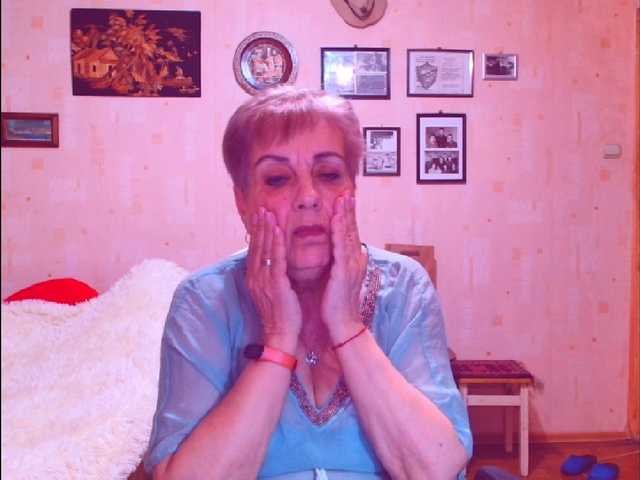 Kira9476's BongaCams show and profile