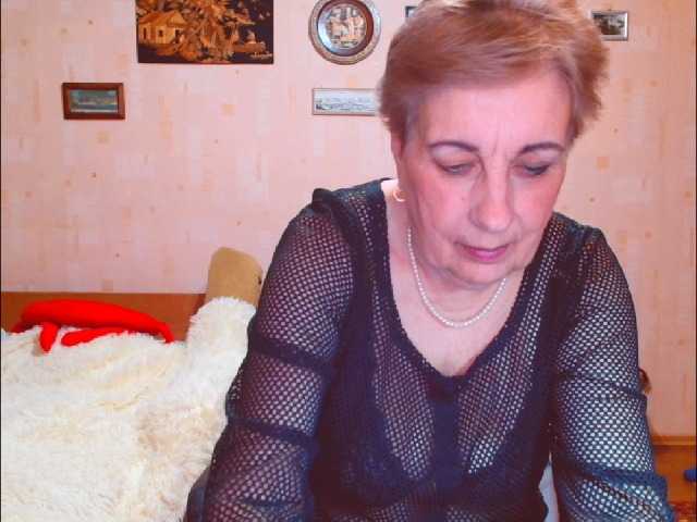 Kira9476's BongaCams show and profile