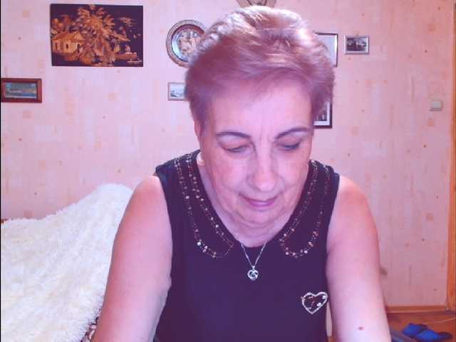 Kira9476's BongaCams show and profile