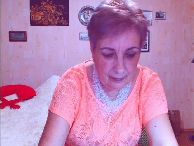 Kira9476's BongaCams show and profile