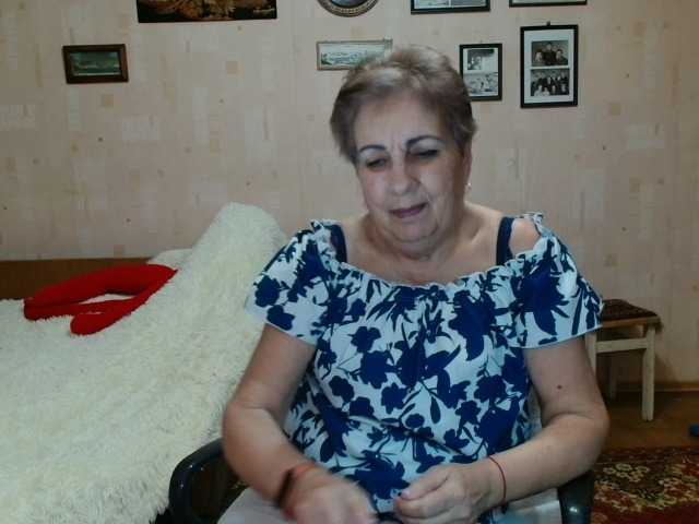 Kira9476's BongaCams show and profile