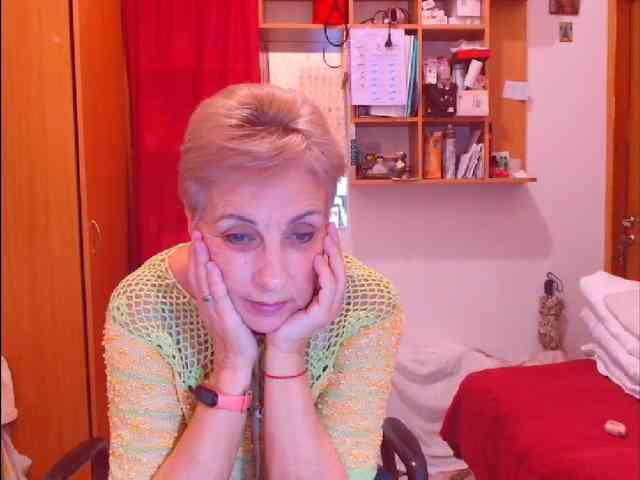 Victoria5643 webcam