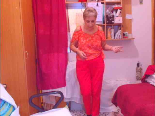 Victoria5643 webcam