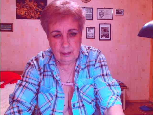 Kira9476 Live Webcam on BongaCams