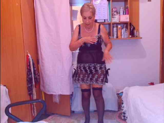 Victoria5643 webcam