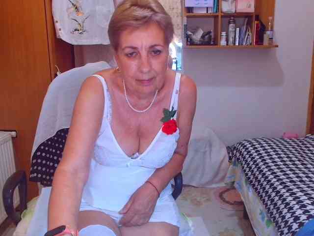 Victoria5643 webcam