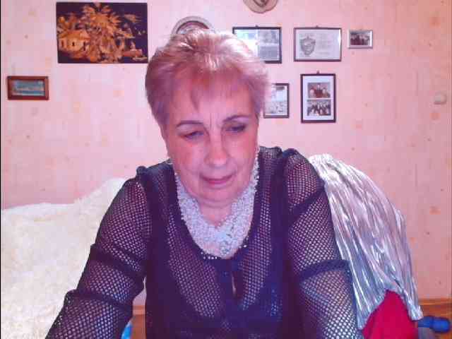 Kira9476 Live Webcam on BongaCams