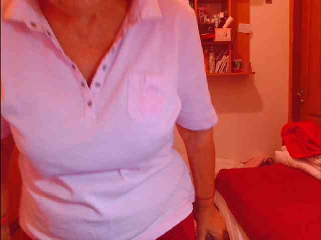 Victoria5643 webcam