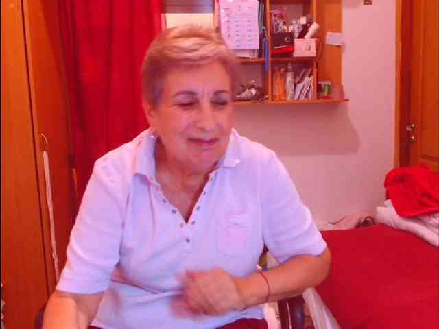 Victoria5643 webcam
