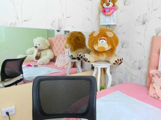  taste-bigass chat room