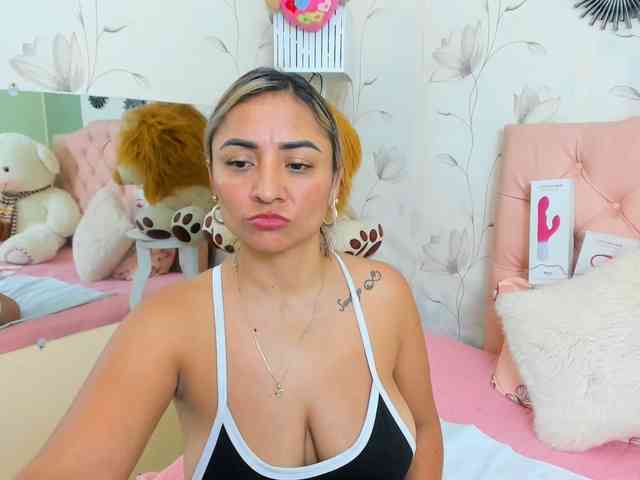 Модель: taste-bigass