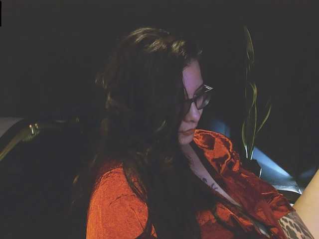 LilithDark's BongaCams show and profile