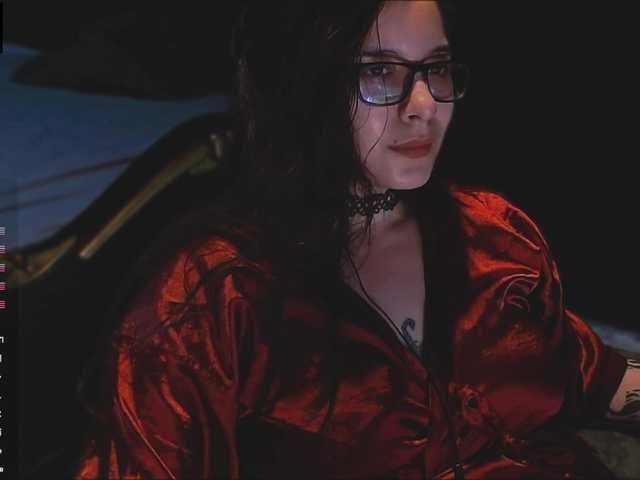 LilithDark's BongaCams show and profile