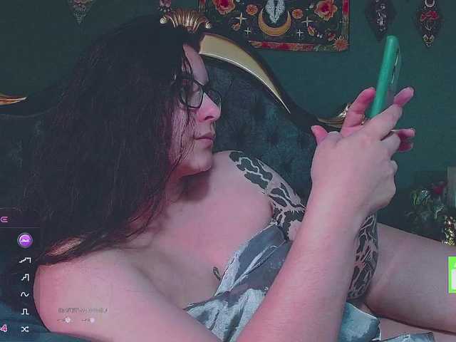 LilithDark's BongaCams show and profile