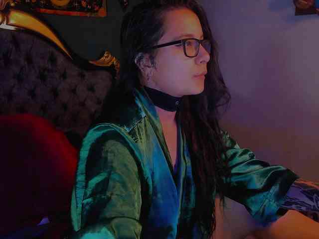 Lilith_mystic webcam