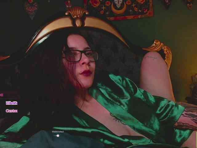 Lilith_mystic webcam