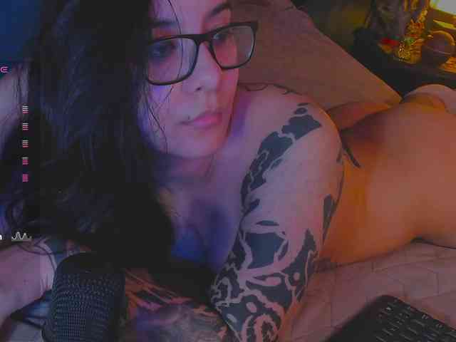 Lilith_mystic webcam