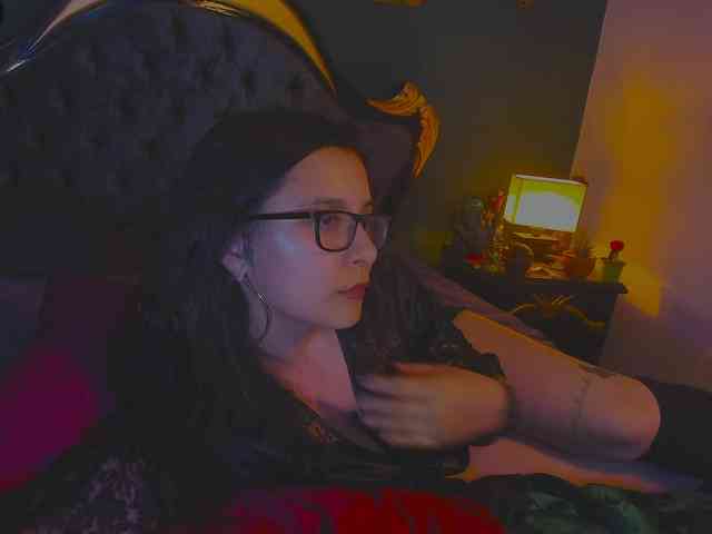 Lilith_mystic webcam