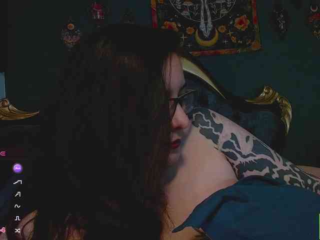 Lilith_mystic webcam