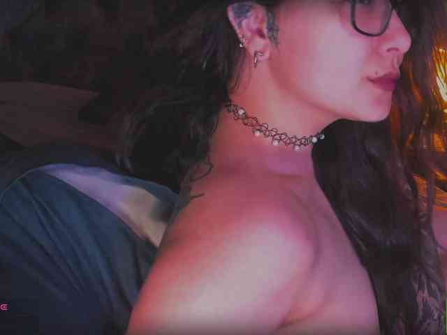 Master_lilith webcam