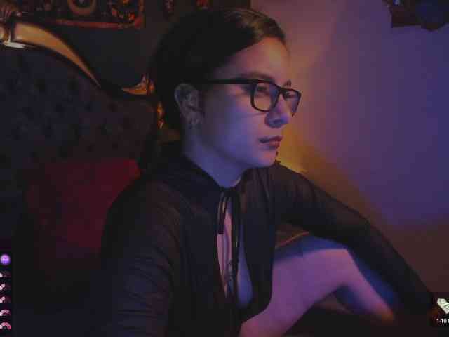 Lilith_mystic webcam