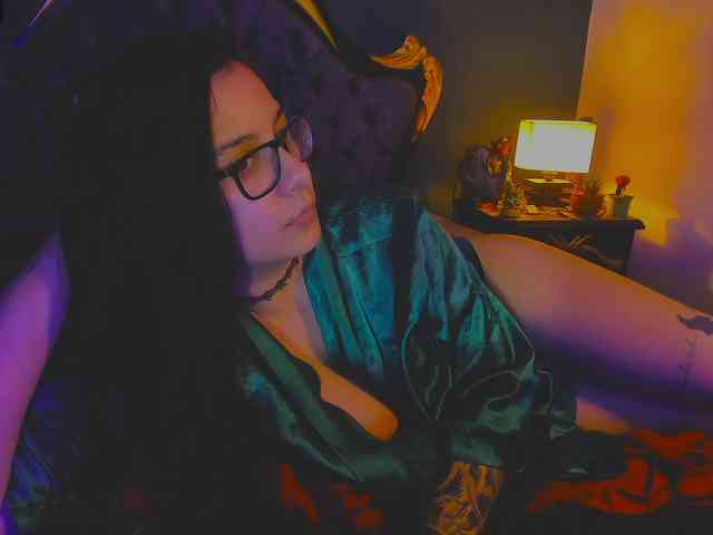 Lilith_mystic webcam