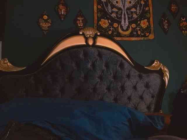 Lilith_mystic webcam