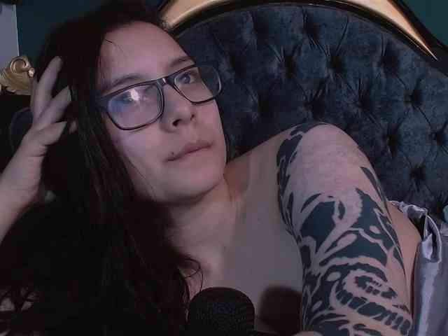 Lilith_mystic webcam