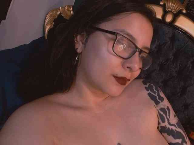 Lilith_mystic webcam
