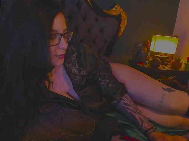 Lilith_mystic webcam