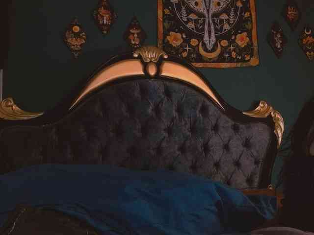 Lilith_mystic webcam