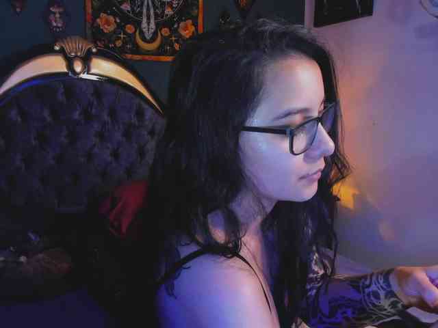 Lilith_mystic webcam