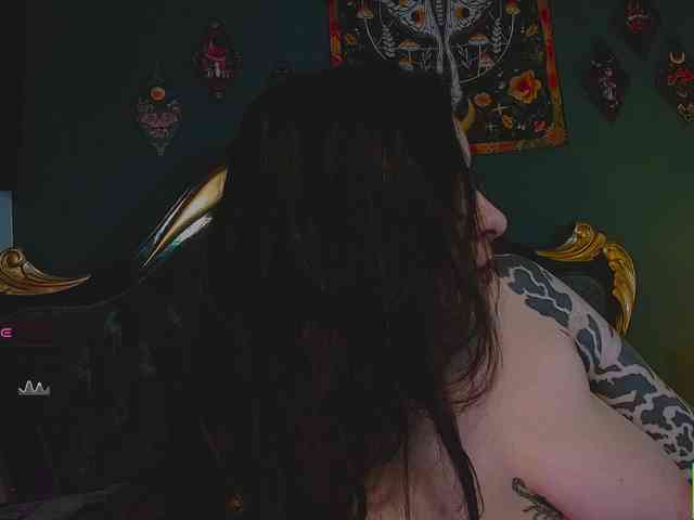 Lilith_mystic webcam