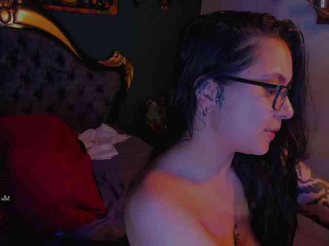 Lilith_mystic webcam
