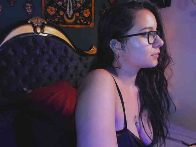 Lilith_mystic webcam