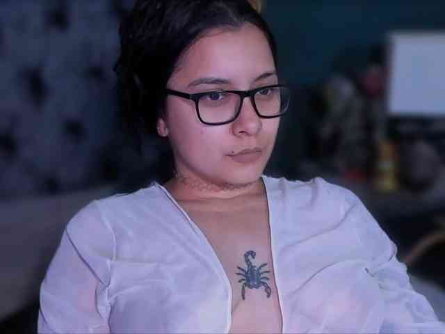 Lilith_mystic webcam