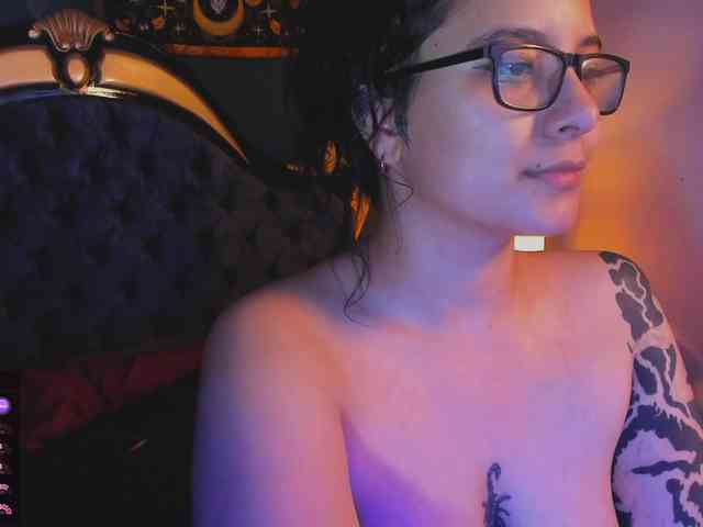Lilith_mystic webcam
