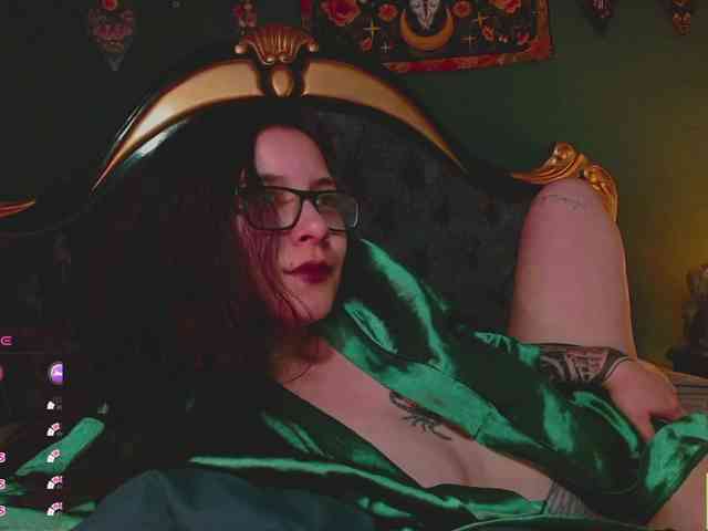 Lilith_mystic webcam