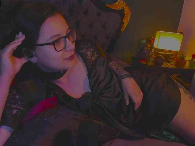 Lilith_mystic webcam