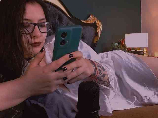 Lilith_mystic webcam