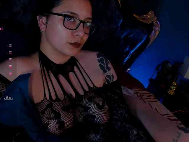 Lilith_mystic webcam
