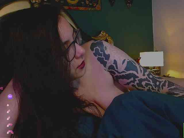 Lilith_mystic webcam