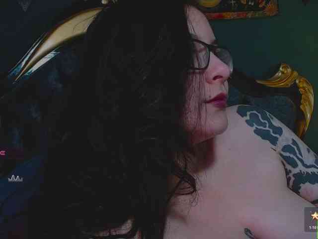 Lilith_mystic webcam