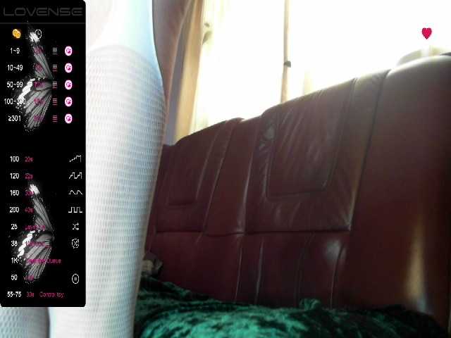 LiLR3beca's BongaCams show and profile