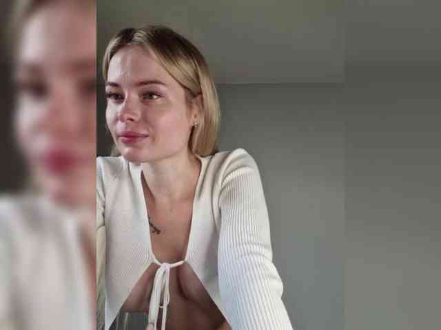 sexcam chatroom VladaMais