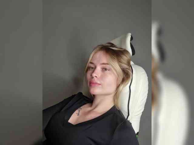 Модель: Vladamais