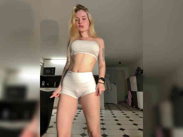 VladaMais Live Webcam on BongaCams