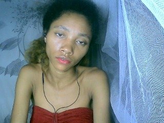 Monicaxa's Live Webcam